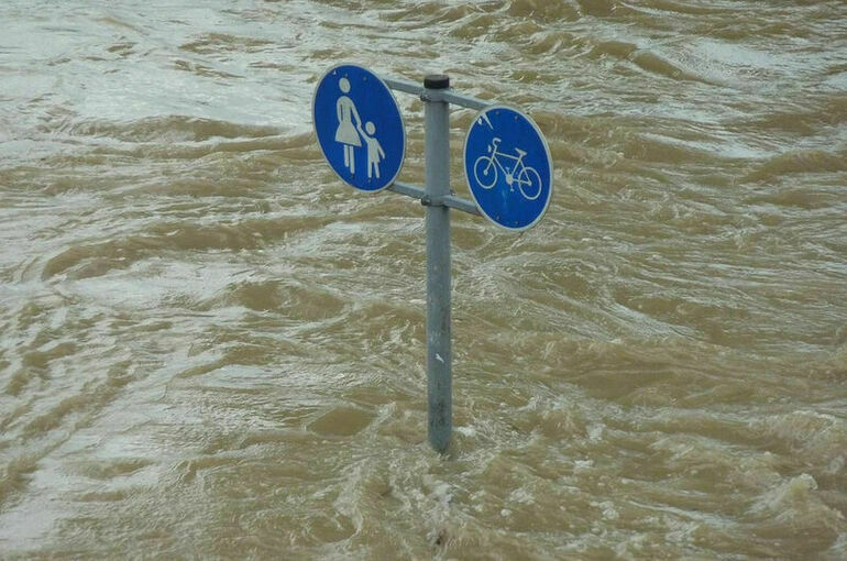 Местные власти хотят привлекать к предупреждению наводнений.
