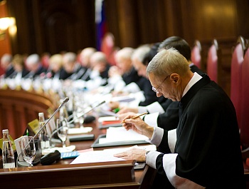 Конституционный суд РФ пояснил порядок избрания главы муниципалитета