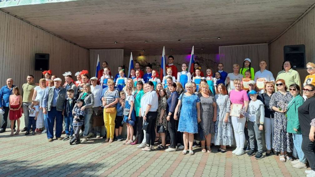 На протяжении многих лет стало доброй традицией 30 мая праздновать Международный День соседей в центре нашего любимого города Брянска, в  Советском районе! 