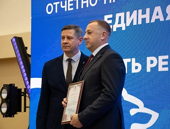 Врио Губернатора Брянской области Егор Ковальчук наградил лауреатов и участников всероссийской премии «Служение»