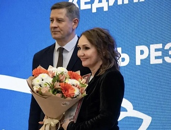 Врио Губернатора Брянской области Егор Ковальчук наградил лауреатов и участников всероссийской премии «Служение»